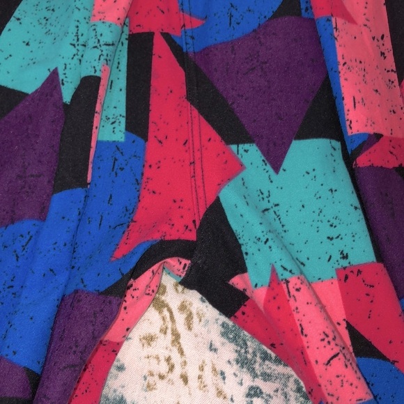 LulaRoe one size retro print cozy leggings - Picture 6 of 8